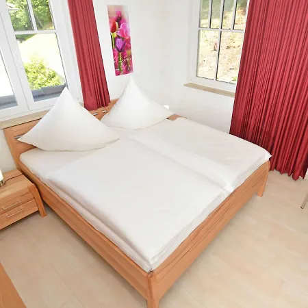 Rosa - Apt. 18 Villa Sellin (Rugen)