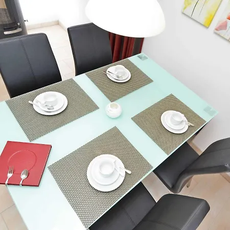 Rosa - Apt. 18 Villa Sellin (Rugen)