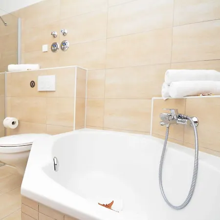 Rosa - Apt. 18 Villa Sellin (Rugen)